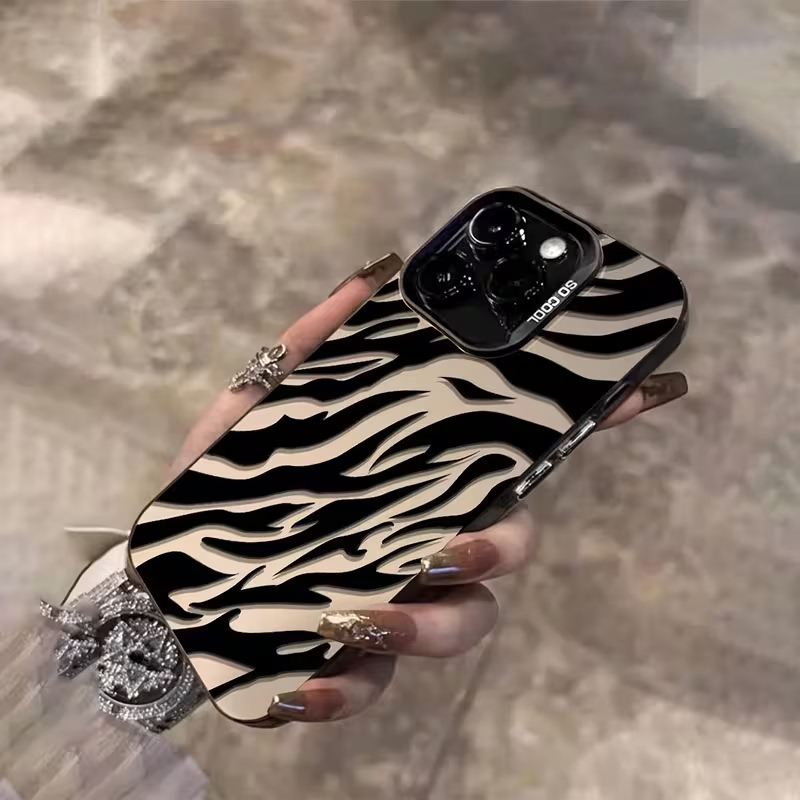 Zebra Pattern Black Advanced I - đánh giá và giá Apple Iphone 15 Pro Max